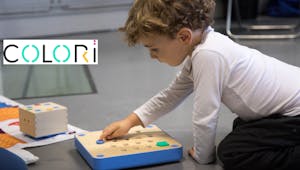 Colori : des activités d’inspiration Montessori pour initier les enfants au code et à l’informatique, mais sans écran !