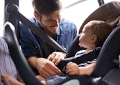 Sécurité auto : 2 enfants sur 3 mal attachés en voiture