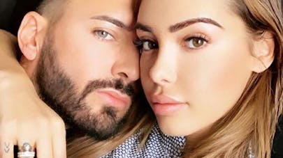 Ligne sur ventre femme enceinte Ligne sur ventre femme enceinte