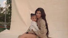 Kylie Jenner : grosse frayeur pour sa fille Stormie hospitalisée (photo)