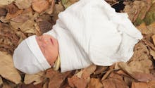 Etats-Unis : plusieurs milliers de personnes veulent adopter un bébé abandonné