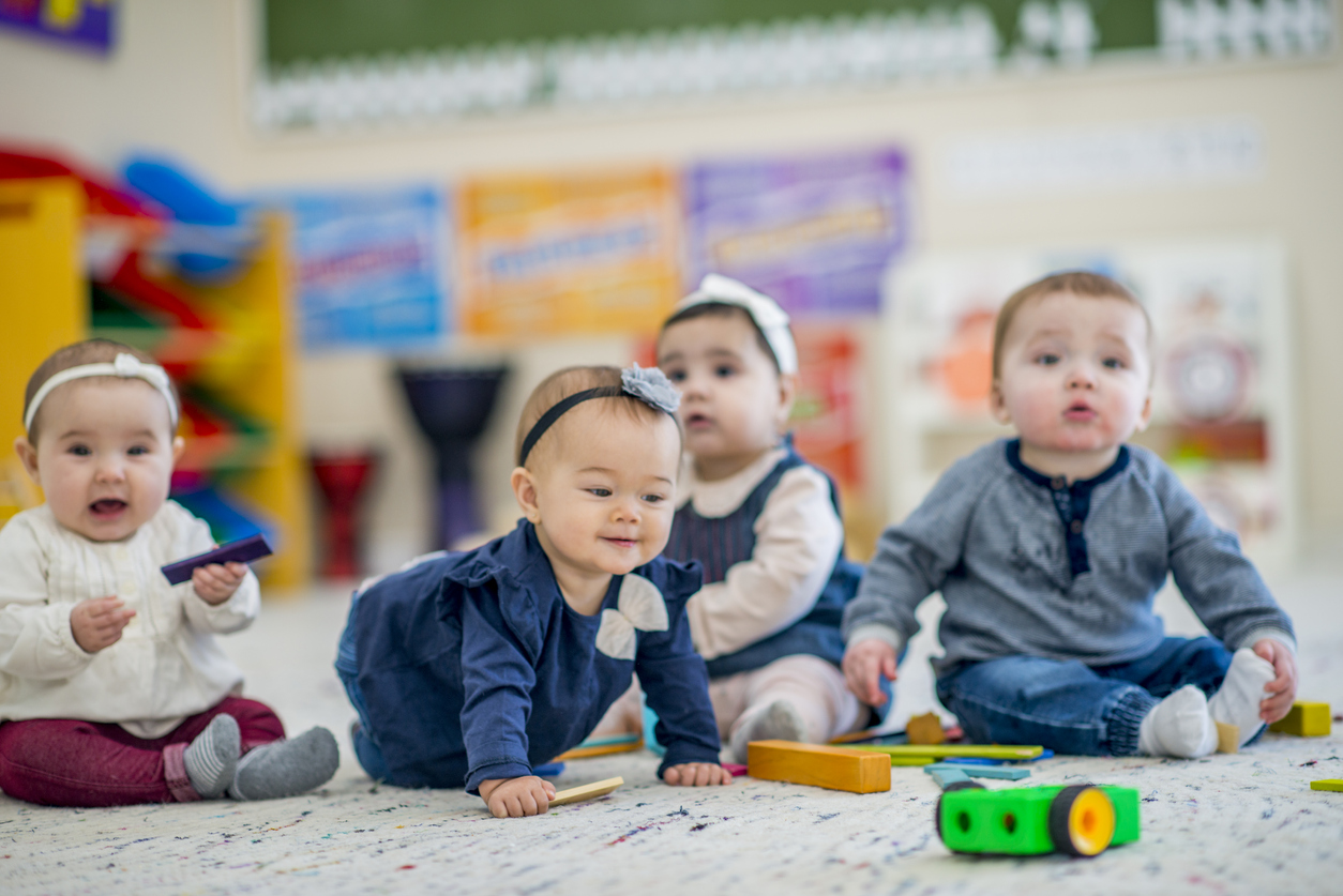 Une Creche Interdit Les Biberons Au Lait Maternel Parents Fr