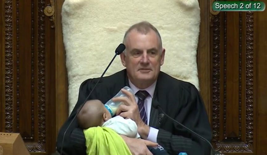 bébé au parlement néo-zélandais