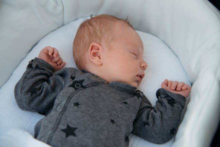 Matelas bébé : pourquoi le choisir ferme ? – BB Malin