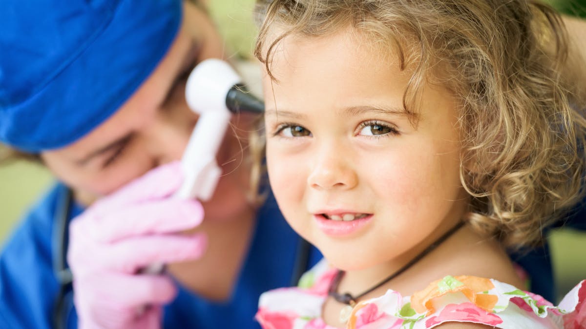 Otite Sereuse Chez Le Bebe Symptomes Et Traitements Parents Fr Otite Sereuse Chez Le Bebe Symptomes Et Traitements Parents Fr