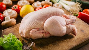 Intoxication alimentaire : ne lavez pas votre poulet avant cuisson !