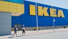Ikea rappelle des bavoirs pour risque d'étouffement