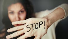 Violences conjugales : la Haute Autorité de Santé veut aider les médecins à mieux les repérer