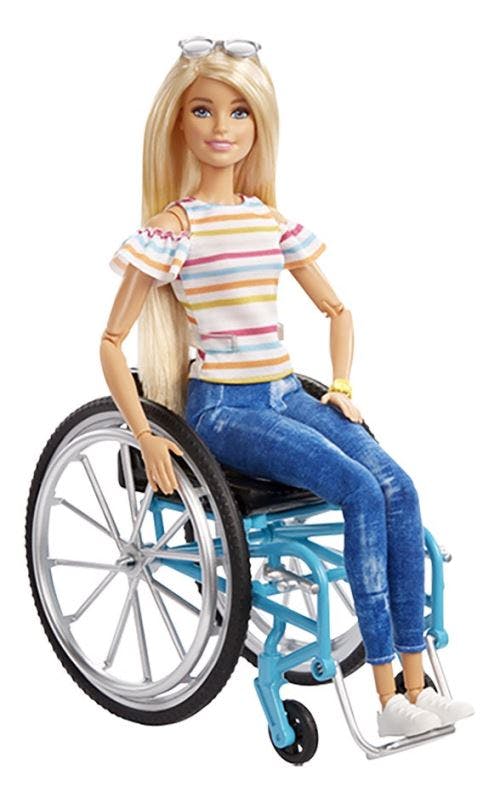 Barbie en chaise roulante