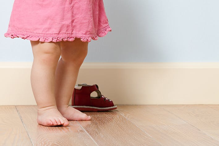 Pieds Plats En Dedans En Dehors Bebe A Des Pieds Bizarres Parents Fr