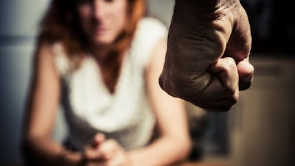 Violences conjugales : 65 médecins revendiquent leur rôle de “premier recours” des victimes