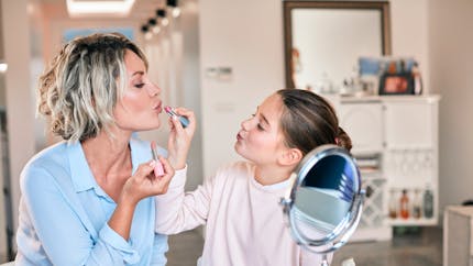 Maquillage : des superbactéries très pathogènes retrouvées dans la plupart des produits