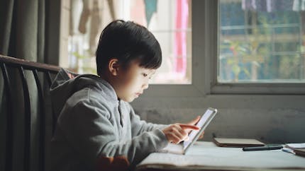 Informatique : en Chine un enfant de 8 ans donne des cours de codage sur Internet