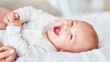 L’adorable vidéo d’un bébé qui entend pour la première fois