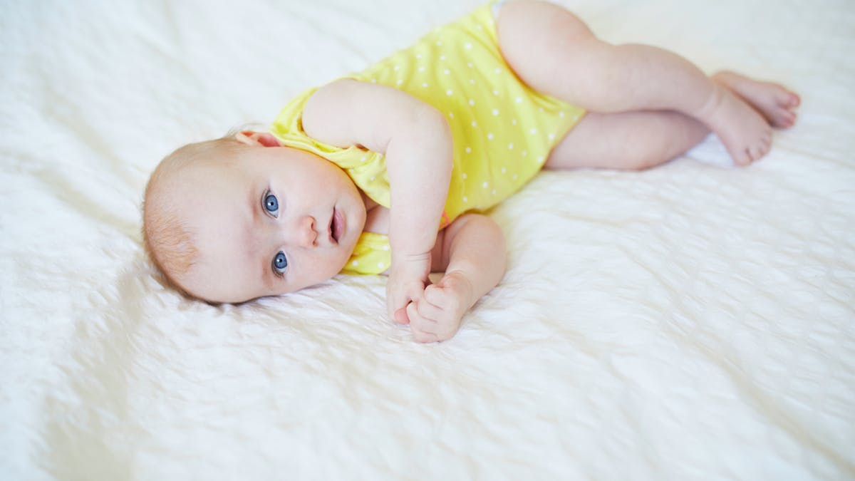 Bebe 3 Mois Langage Motricite Alimentation Parents Fr Bebe 3 Mois Langage Motricite Alimentation Parents Fr
