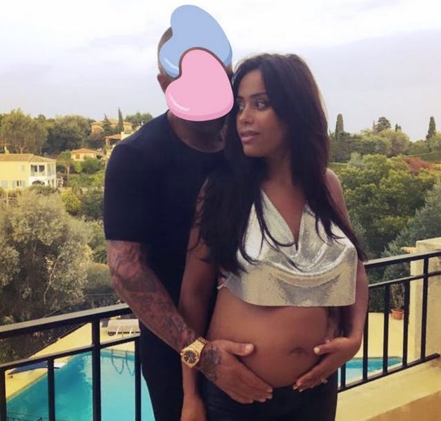 Amel Bent partage des photos intimes de sa grossesse | PARENTS.fr