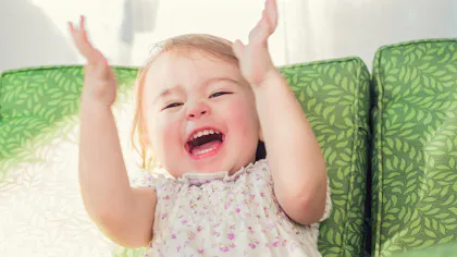 Prénom Nina : Origine - Caractère - Signification - Etymologie | Parents.fr