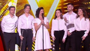 The Voice : Maria, chanteuse aveugle, fait sensation en arrivant sur scène avec ses cinq enfants