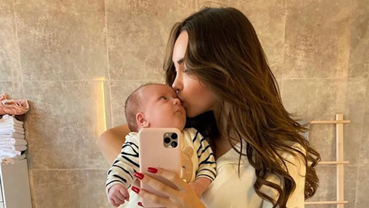 Nabilla Maman Comblee Tu As Donne Un Sens A Ma Vie Parents Fr Nabilla Maman Comblee Tu As Donne Un Sens A Ma Vie Parents Fr