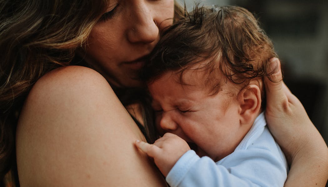 Comprendre Les Pleurs Du Bebe Et Apprendre A Les Gerer Parents Fr Comprendre Les Pleurs Du Bebe Et Apprendre A Les Gerer Parents Fr