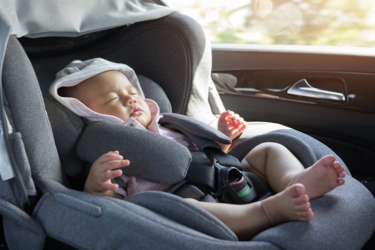 Bruit blanc pour endormir bébé : pour éviter l’usage de la voiture, Nissan publie une playlist