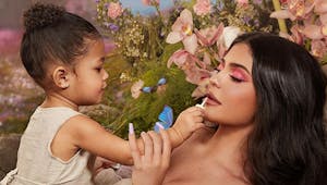 Kylie Jenner : des photos de sa fille Stormi font polémique