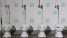 Ecoles d'Ile-de-France : les toilettes sont vétustes et sources d'insécurité