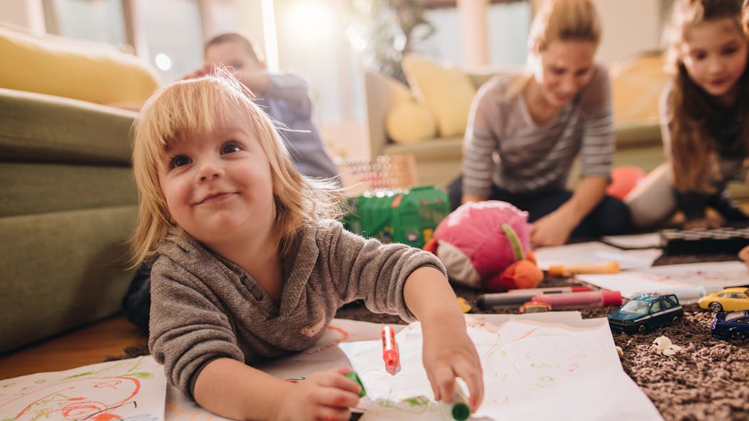 Tout Savoir Sur Le Mode De Garde Partagee A Domicile Parents Fr Tout Savoir Sur Le Mode De Garde Partagee A Domicile Parents Fr
