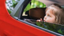 Enfant malade en voiture : pourquoi et que peut-on faire en prévision et durant le trajet en voiture