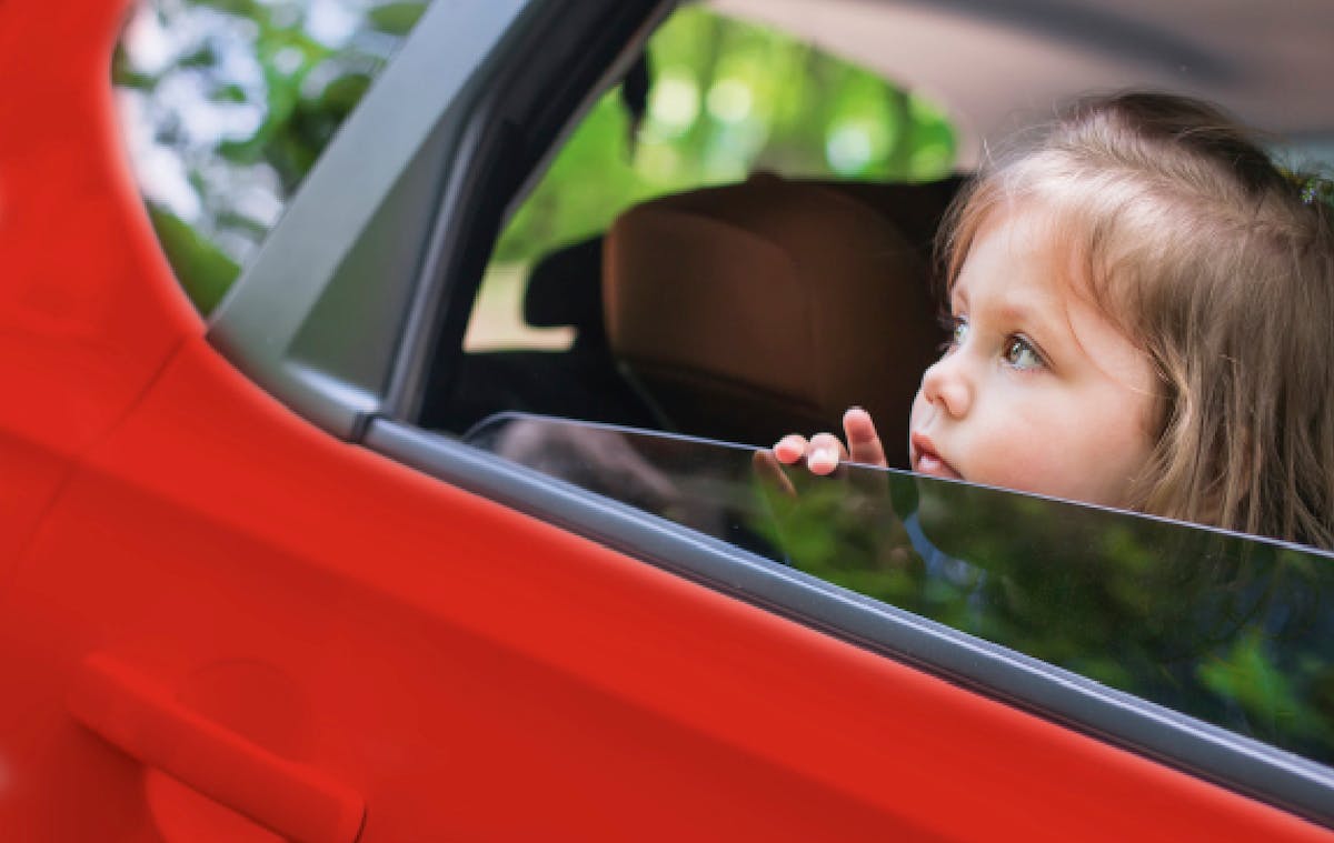 Mon enfant vomit en voiture : Comment l'éviter ?