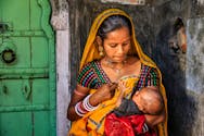Inde : une femme accouche, puis parcourt 160 km à pied avec son bébé