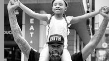 A 6 ans, la fille de George Floyd émeut les internautes : "Papa a changé le monde"