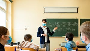 Ecole et déconfinement : les enseignants ne sont plus obligés de porter le masque