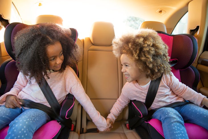Volvo cars crée un T-shirt pour sensibiliser les enfants au port de la  ceinture de sécurité