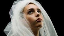 Mariages forcés : une ado de 15 ans lance un SOS à sa fenêtre