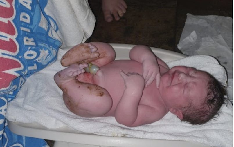 Elle Met Au Monde Un Bebe De Plus De 5 Kg Avec L Hypnonaissance Parents Fr Elle Met Au Monde Un Bebe De Plus De 5 Kg Avec L Hypnonaissance Parents Fr