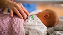 Covid-19 : un bébé de 4 mois décède de complications liées au virus au Portugal