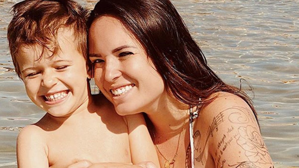 Kelly Helard Enceinte Pour La Deuxieme Fois Elle Annonce Le Sexe Et Le Prenom De Son Bebe Parents Fr Kelly Helard Enceinte Pour La Deuxieme Fois Elle Annonce Le Sexe Et Le Prenom De Son Bebe Parents Fr