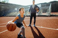 Activité physique : les pratiques sportives des adolescents sont très liées à celles des parents