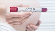 Covid-19 et grossesse : un transfert d’anticorps au foetus plus faible que prévu (au 3e trimestre)