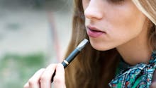 Cigarette électronique : elle favorise le tabagisme chez les jeunes