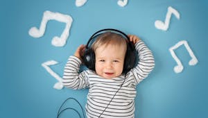 Vacances sans écran : Keeku propose 1 500 podcasts aux enfants 