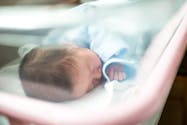 Première greffe d’utérus en France : une petite fille est née