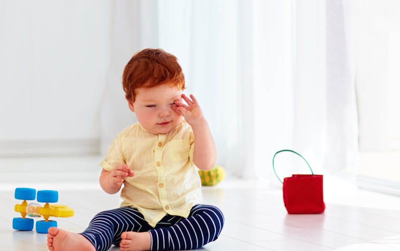 Orgelet Le Bord De La Paupiere Est Gonfle Et Rouge Douloureux Causes Et Traitement Parents Fr Orgelet Le Bord De La Paupiere Est Gonfle Et Rouge Douloureux Causes Et Traitement Parents Fr