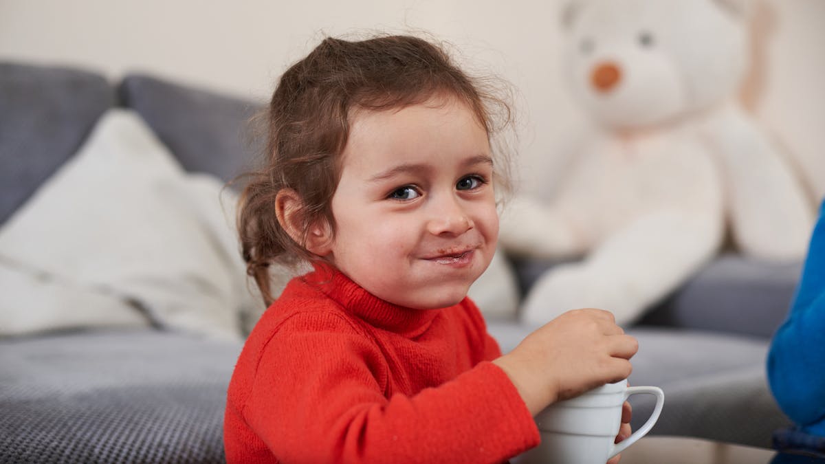Diversification Alimentaire Un Bebe Decouvre Le Chocolat Chaud Video Parents Fr Diversification Alimentaire Un Bebe Decouvre Le Chocolat Chaud Video Parents Fr