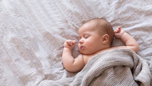 Lait pour bébé prématuré : comment le choisir ?