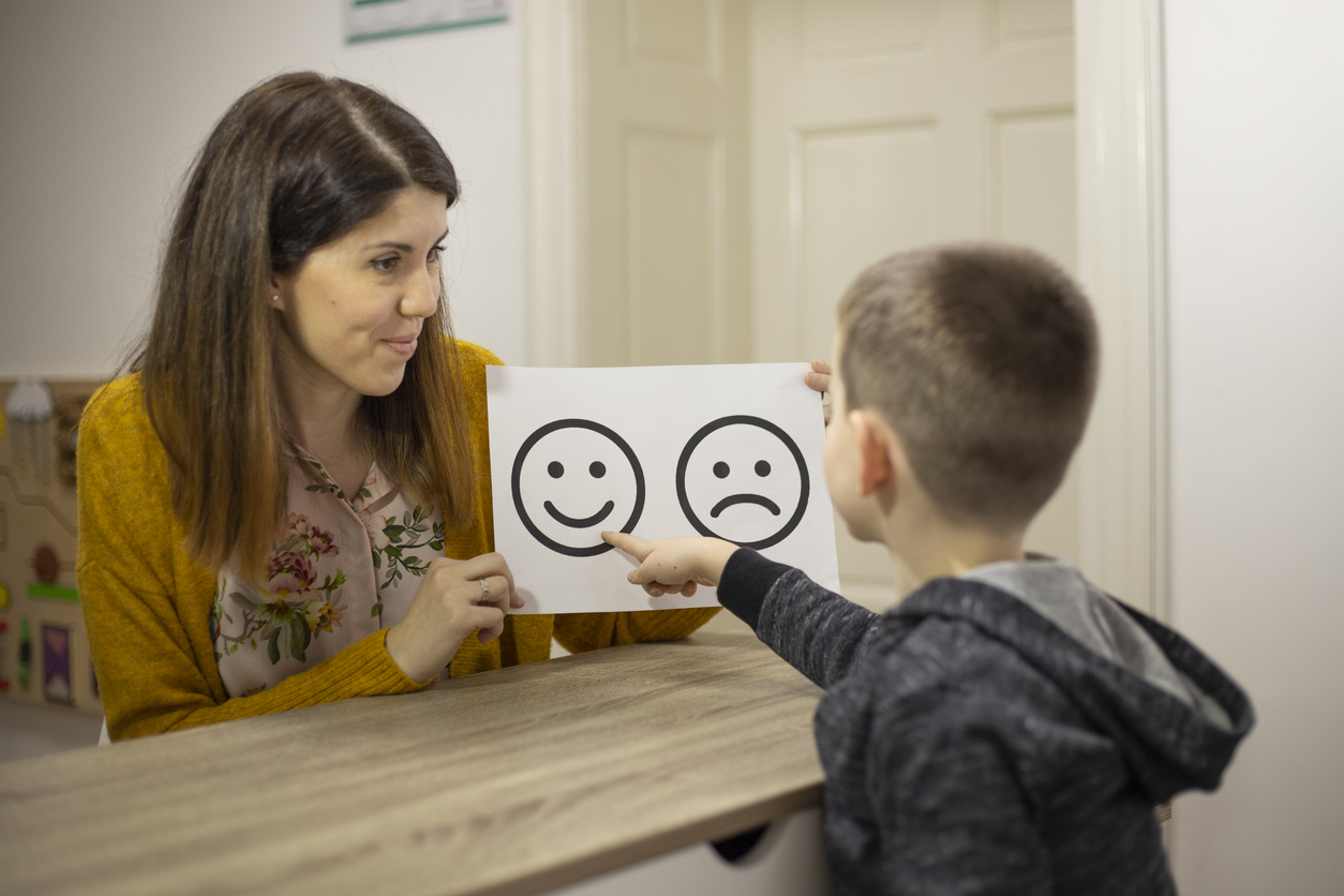 Enfant Autiste - Tout Savoir Sur L'autisme | PARENTS.fr