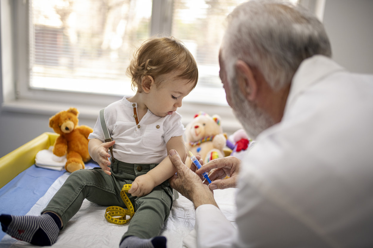 Vaccin Un Medecin Interdit D Exercer Pour Ne Pas Avoir Vaccine Un Bebe Parents Fr