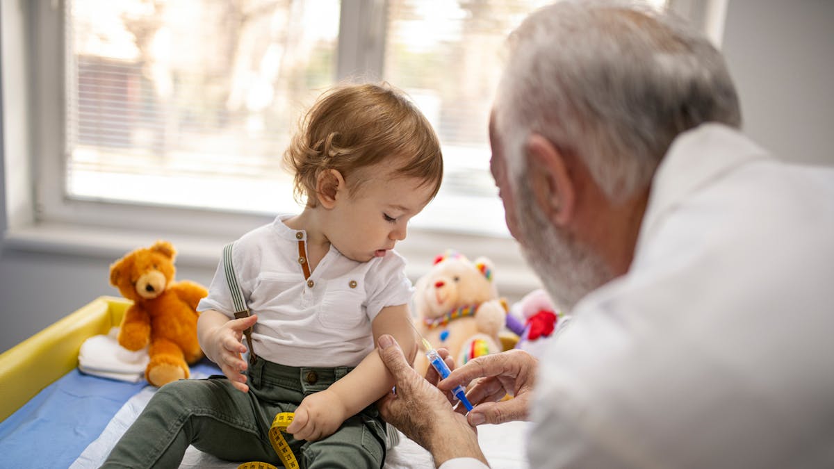 Vaccin Un Medecin Interdit D Exercer Pour Ne Pas Avoir Vaccine Un Bebe Parents Fr Vaccin Un Medecin Interdit D Exercer Pour Ne Pas Avoir Vaccine Un Bebe Parents Fr