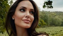 Angelina Jolie : elle accuse Brad Pitt de violences domestiques, son fils Maddox témoigne